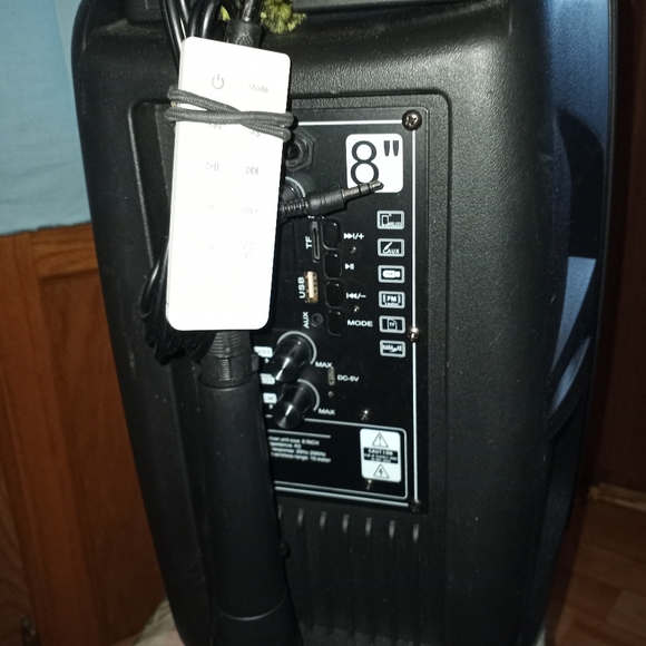 Karaoke Bluetooth speaker - Picture 6 of 7